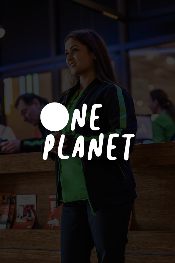 Bedrijfskleding One Planet Blauw-groen jack, groene blouse en blauwe broek